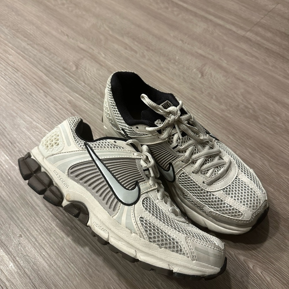 Nike Zoom Volmero 5s